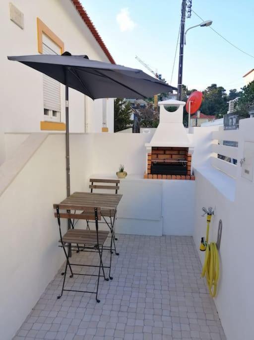 Casa Da Praia Da Poca - Apartamento Iris Estoril Ngoại thất bức ảnh